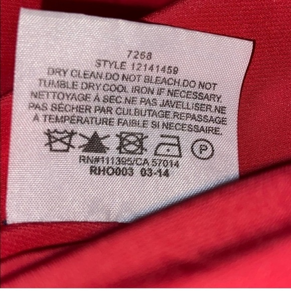 Tory Burch Cameron Scalloped Hem Lace
Sheath Dress - Size 6 - Picture 6 of 8